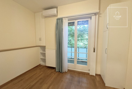 Greenbelt apartment for rent in Budapest, 2nd district, Szépilona