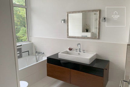 Greenbelt apartment for rent in Budapest, 2nd district, Szépilona