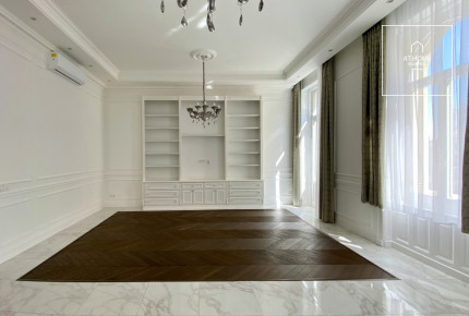 Renovated 127 sqm Luxury Apartment in District V, City Center