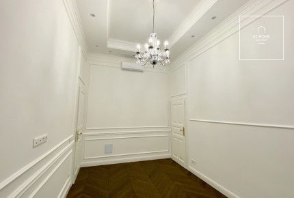 Renovated 127 sqm Luxury Apartment in District V, City Center