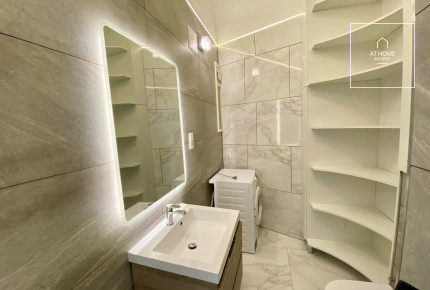 Renovated 127 sqm Luxury Apartment in District V, City Center
