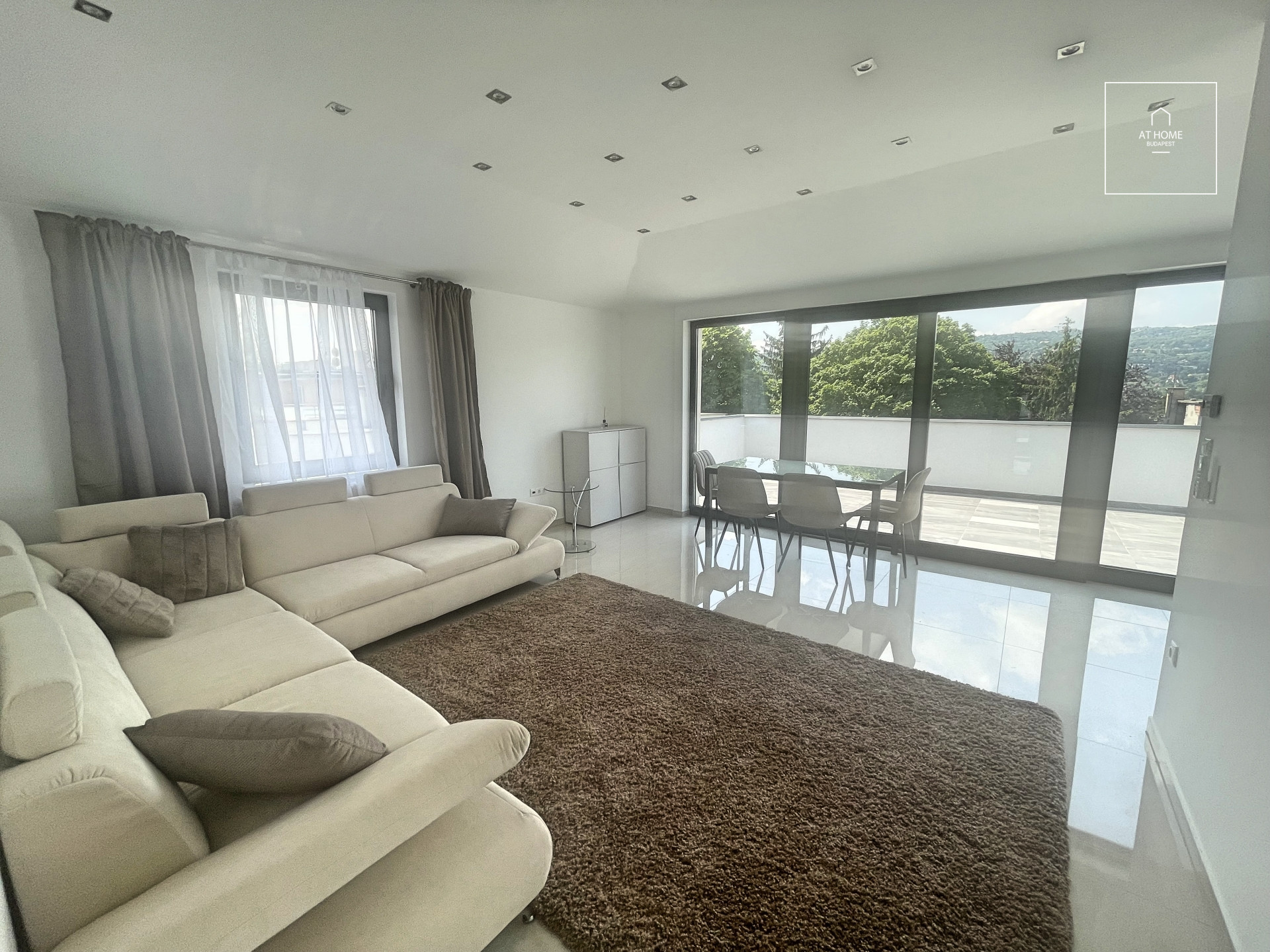 Newly built premium penthouse apartment Budapest II. district Törökvész