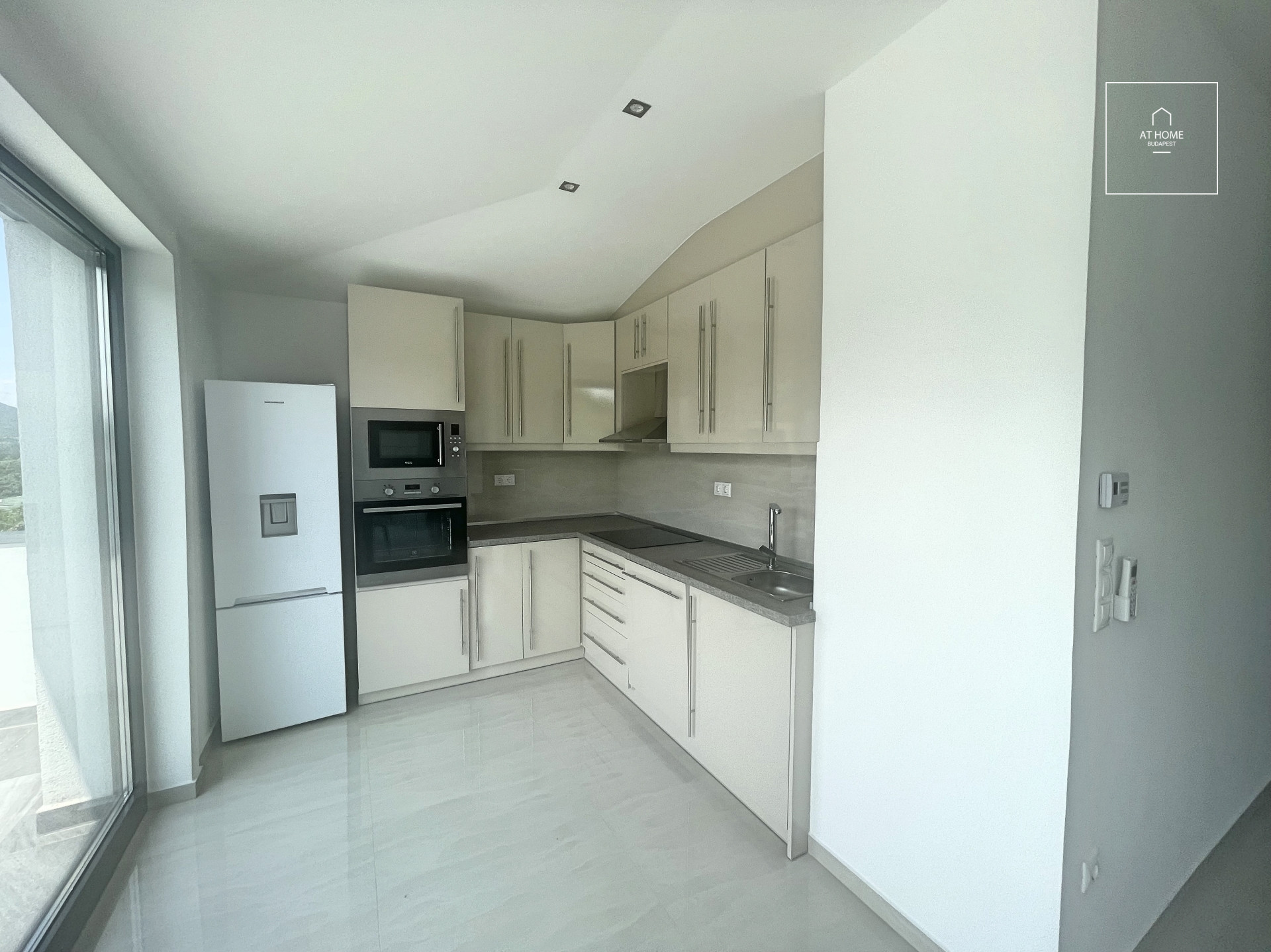 Újépítésű prémium penthouse lakás Budapest II. kerület Törökvész