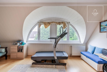 Renovated 239 sqm Semi-Detached House with Green Panorama in District II/A, Máriaremete