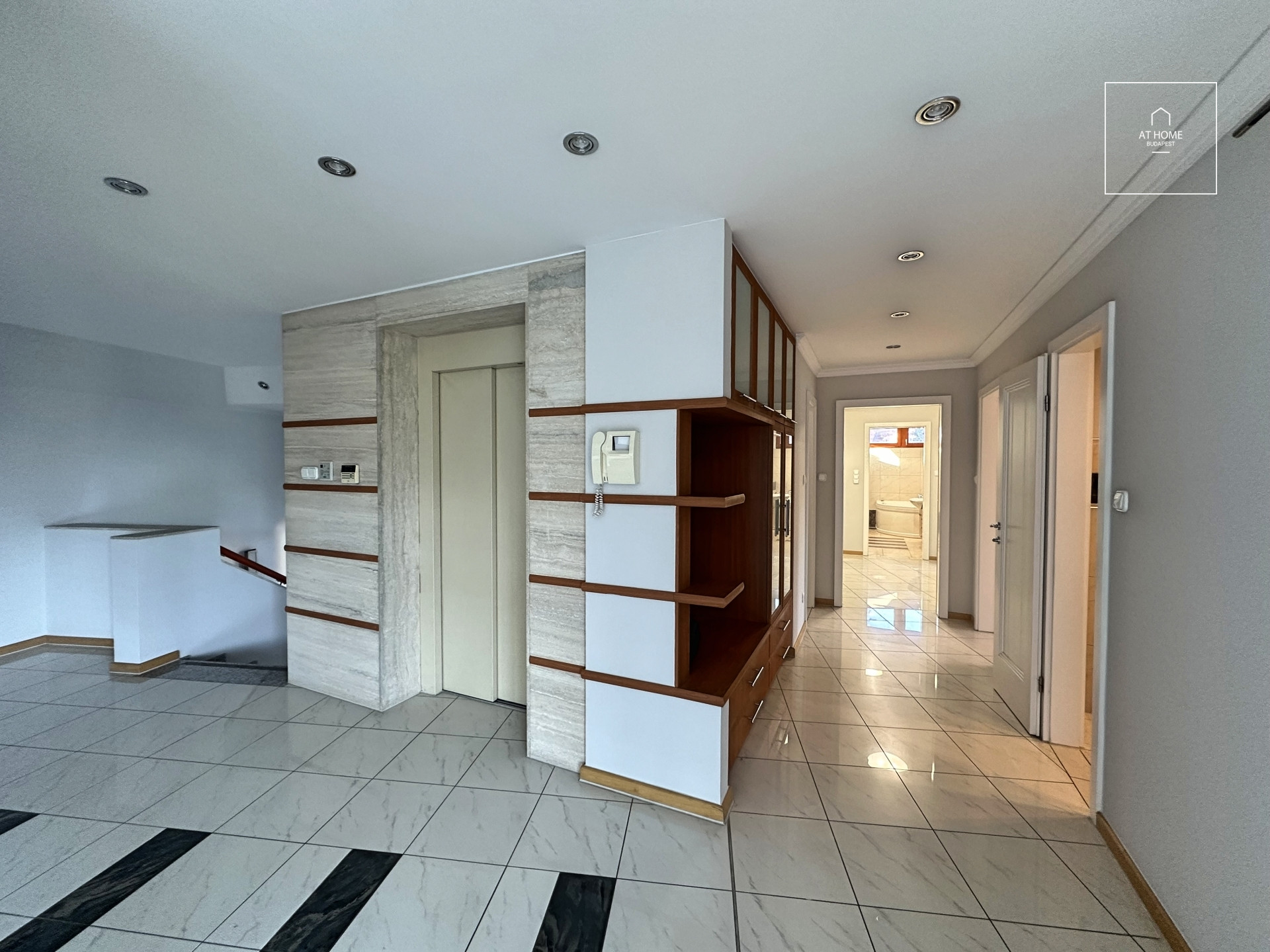 Exclusive penthouse Budapest XII. district, Kútvölgy