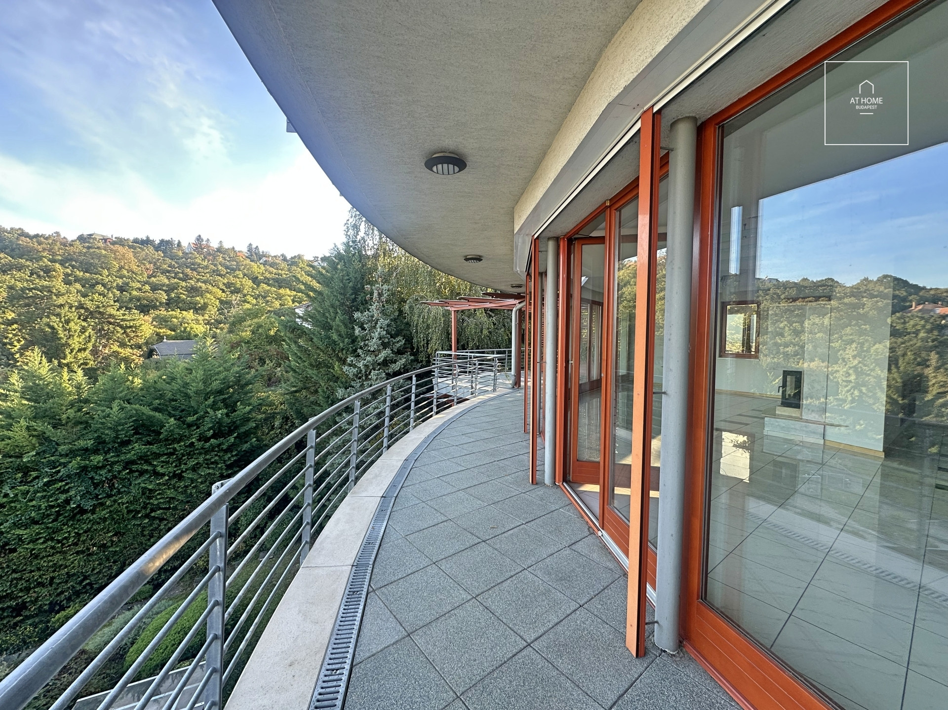 Exclusive penthouse Budapest XII. district, Kútvölgy