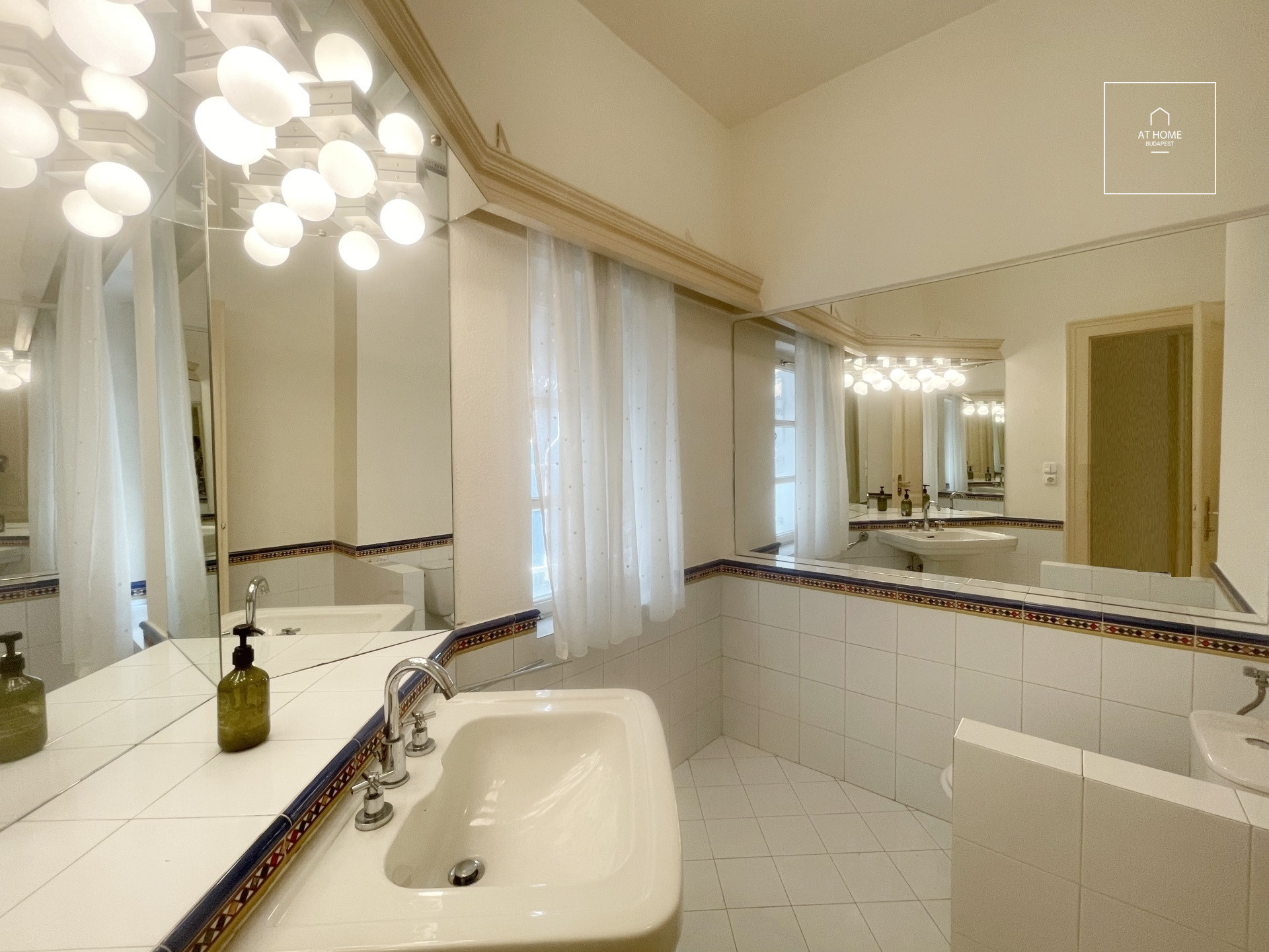 Hangulatos, felújított villa Budapest 2. kerületében, Törökvészen