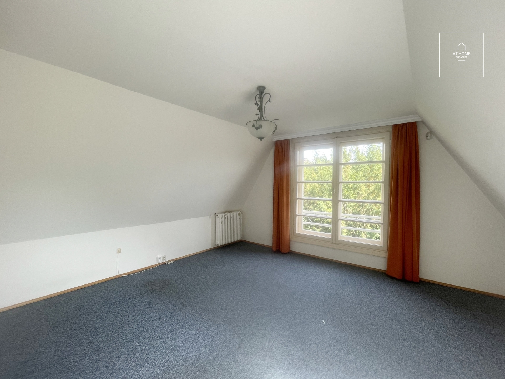 Hangulatos, felújított villa Budapest 2. kerületében, Törökvészen