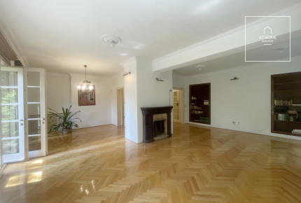 Classic, refurbished villa in Budapest, 2nd district, Törökvész