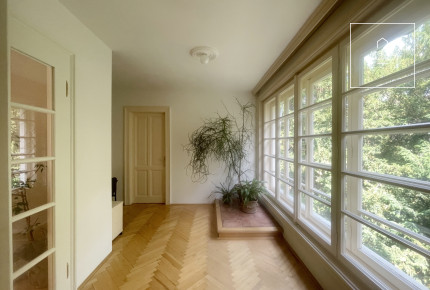 Classic, refurbished villa in Budapest, 2nd district, Törökvész