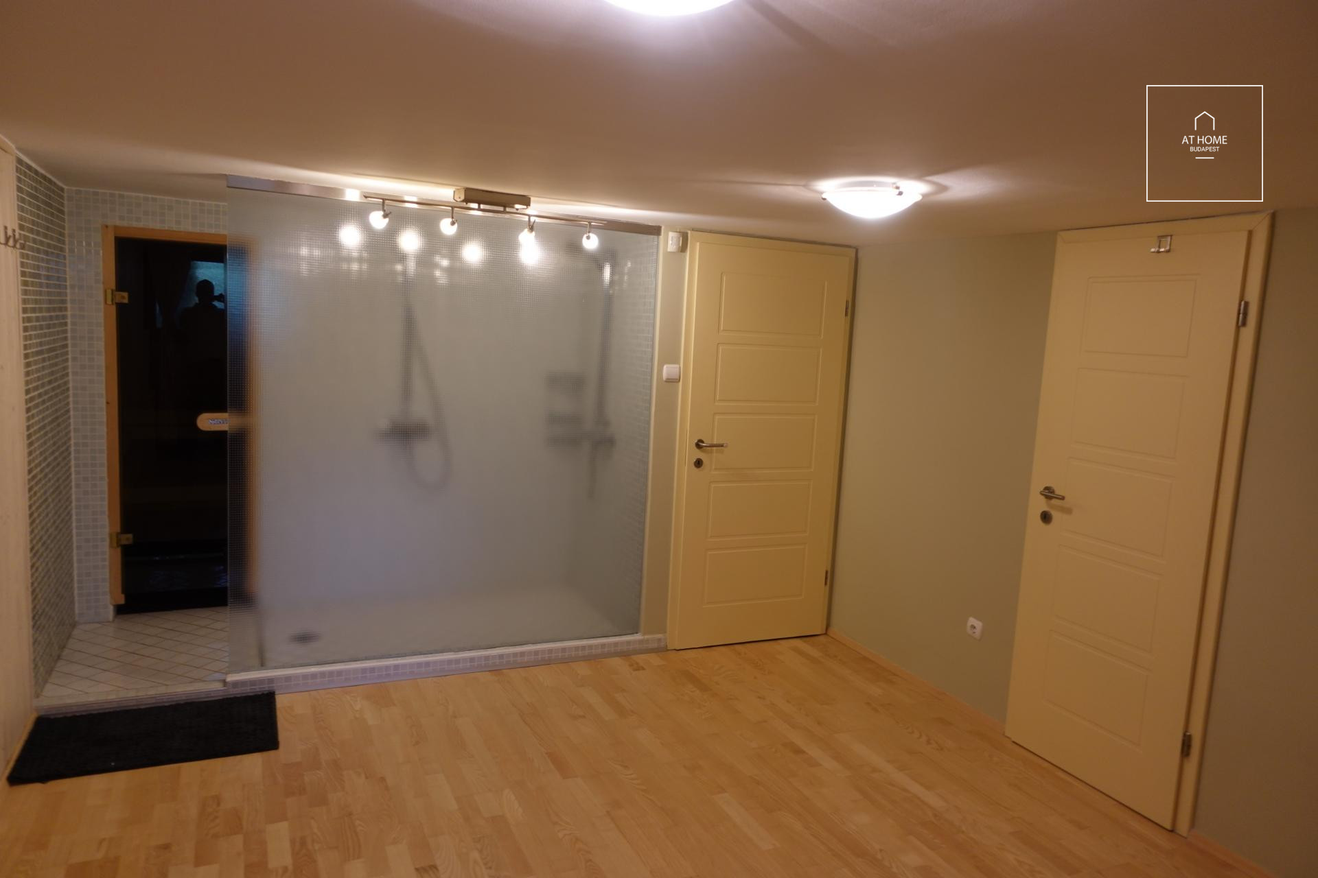 Semi-detached house for rent in Budapest XII. district, Farkasvölgy