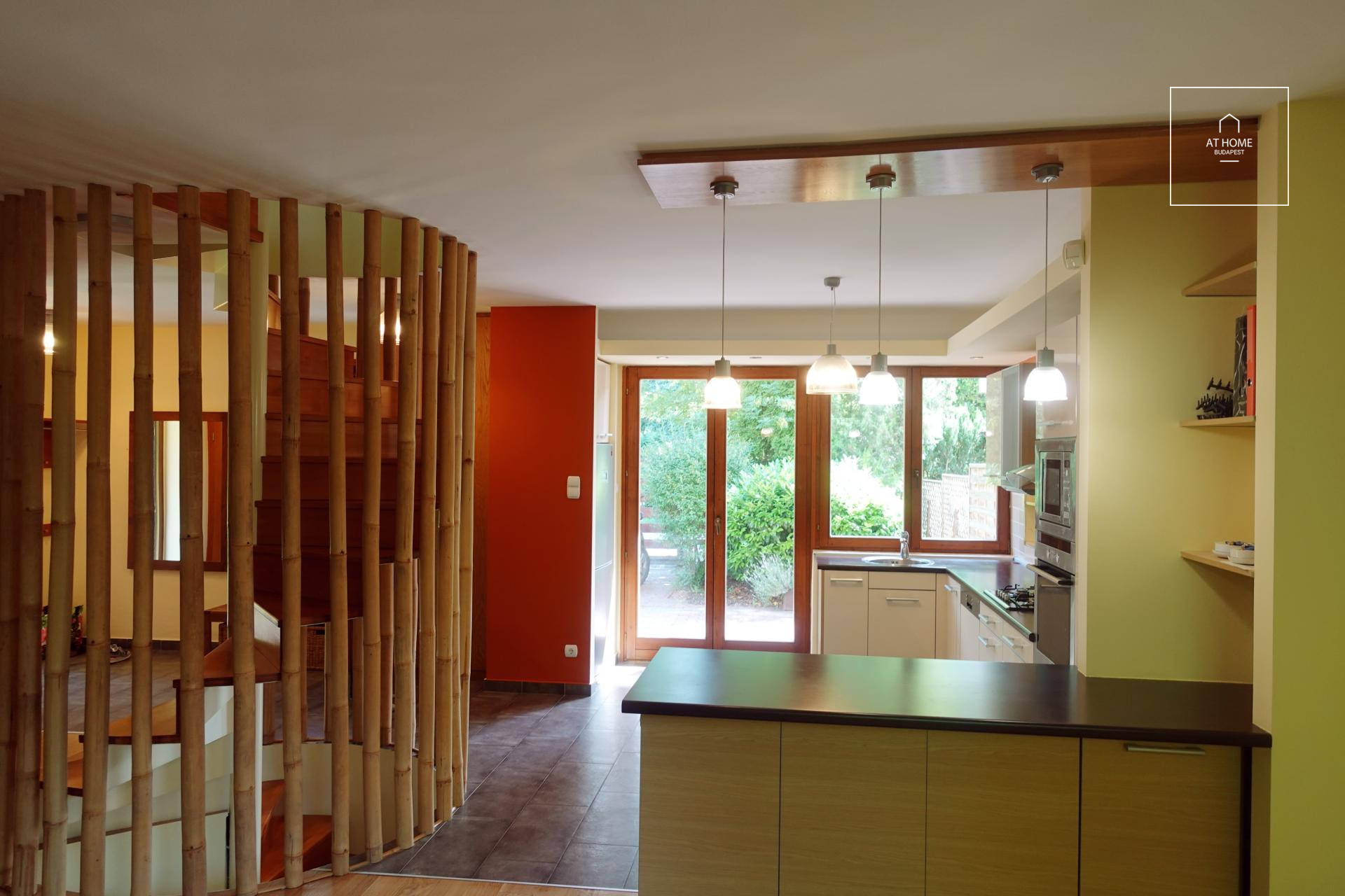 Semi-detached house for rent in Budapest XII. district, Farkasvölgy