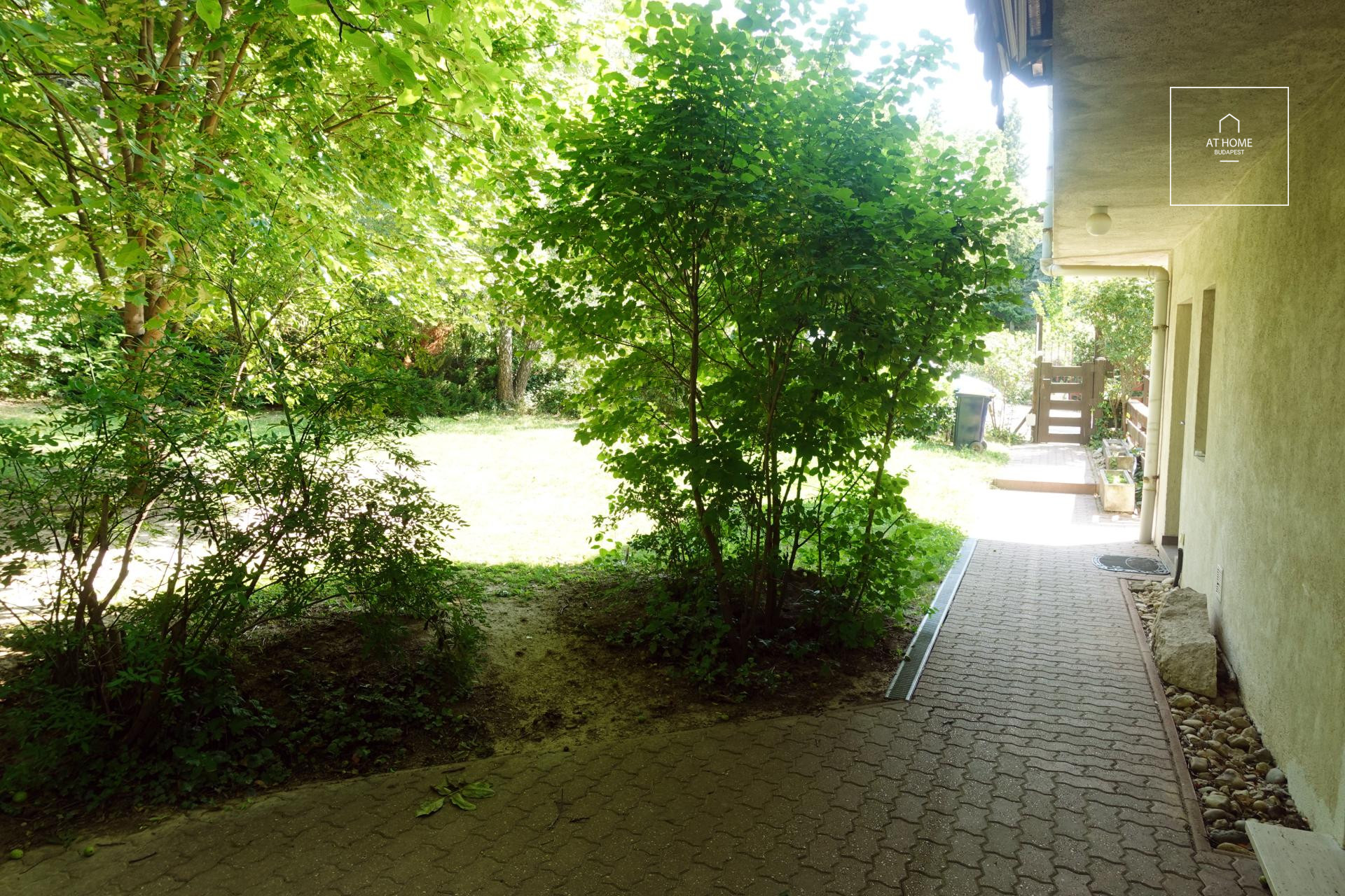 Semi-detached house for rent in Budapest XII. district, Farkasvölgy