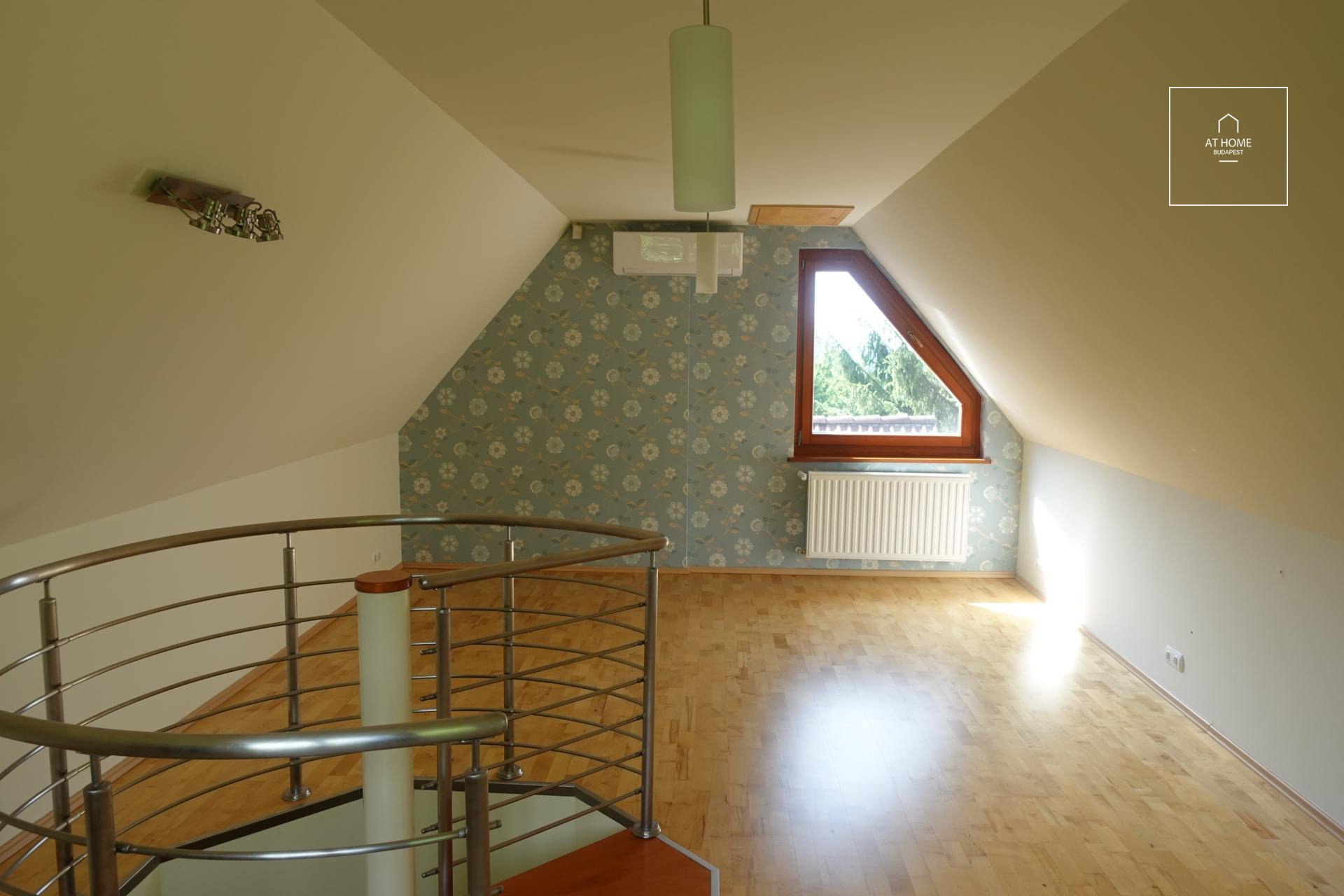 Semi-detached house for rent in Budapest XII. district, Farkasvölgy