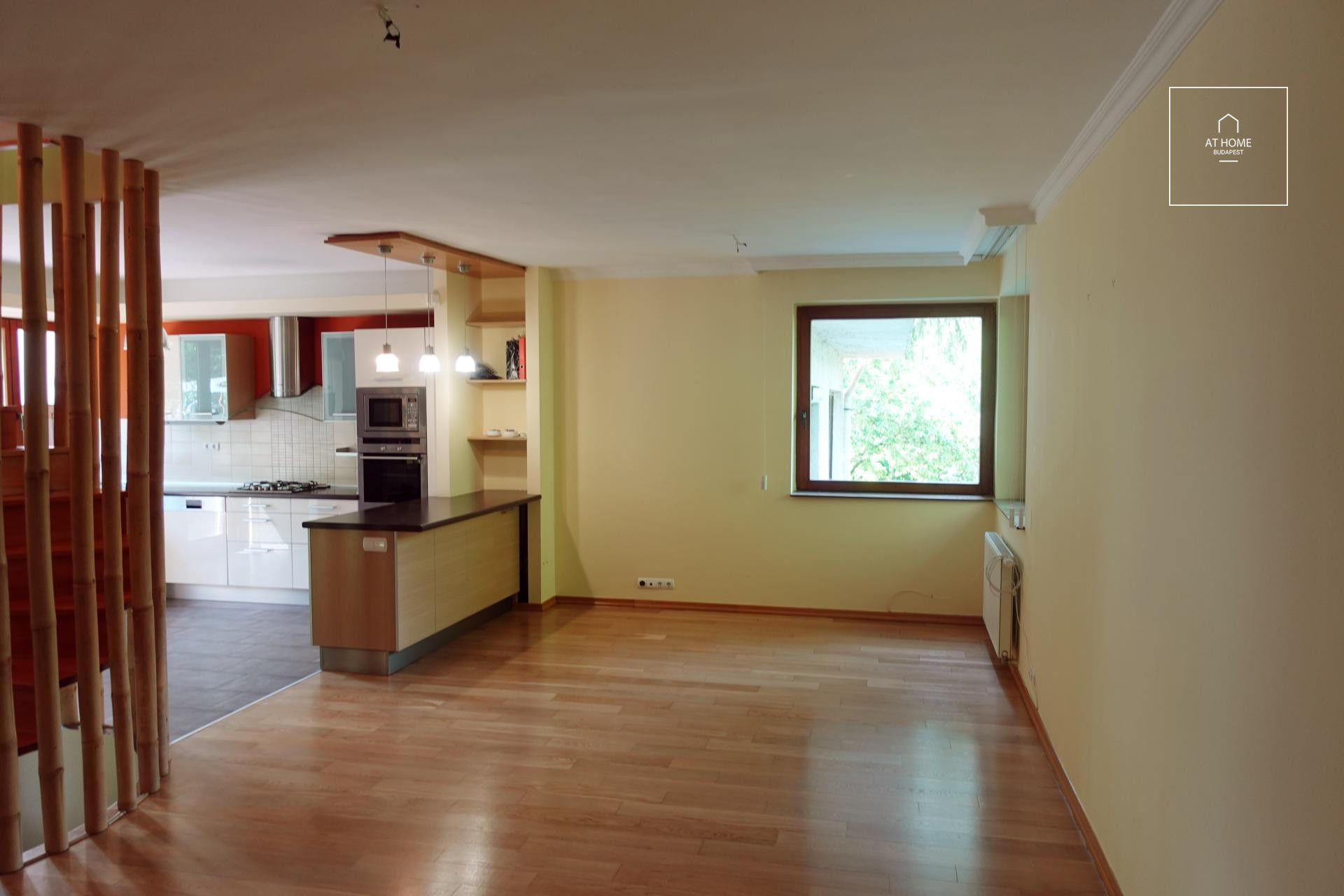 Semi-detached house for rent in Budapest XII. district, Farkasvölgy