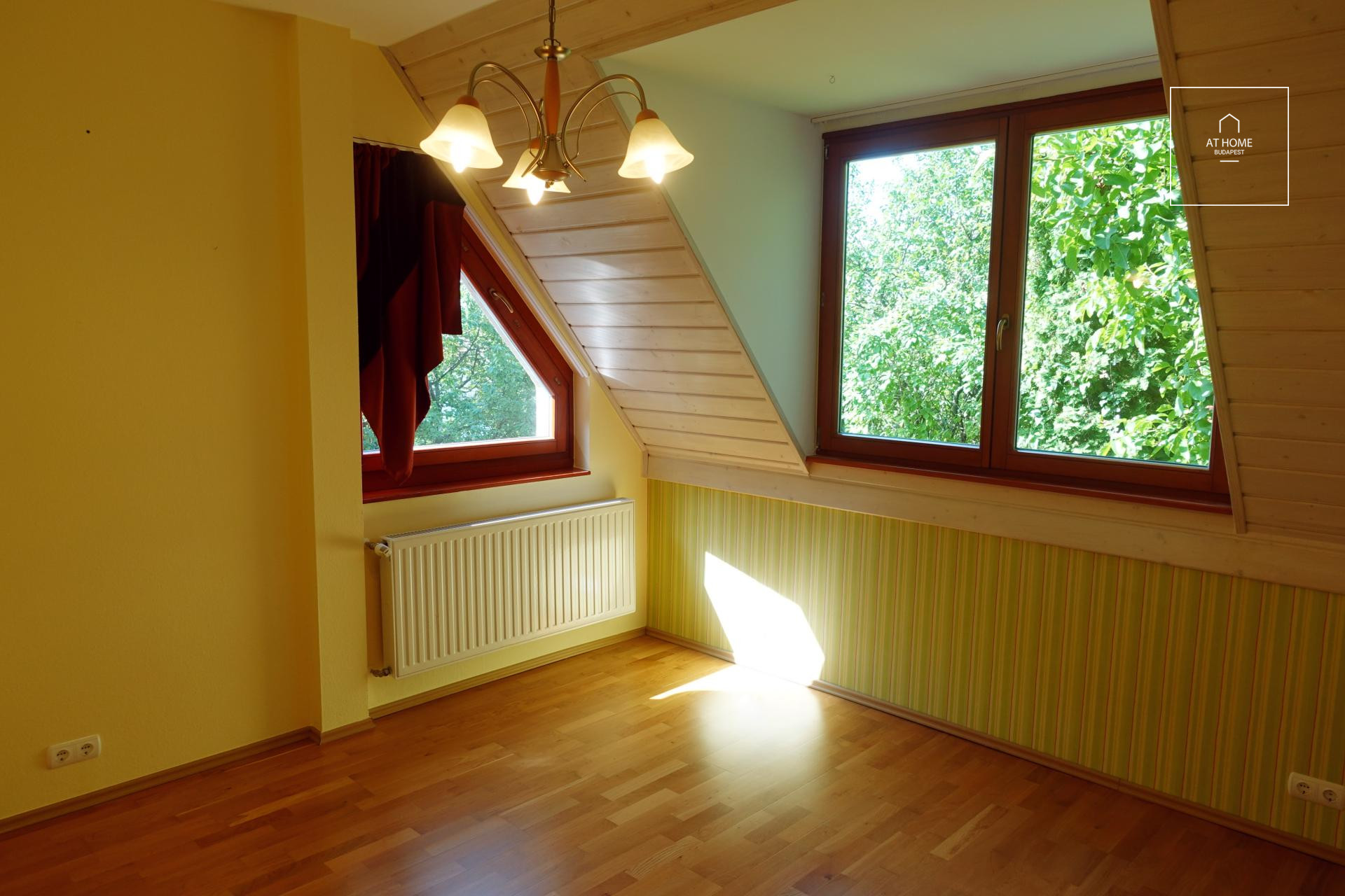 Semi-detached house for rent in Budapest XII. district, Farkasvölgy