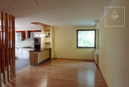 Semi-detached house for rent in Budapest XII. district, Farkasvölgy