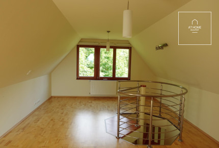 Semi-detached house for rent in Budapest XII. district, Farkasvölgy