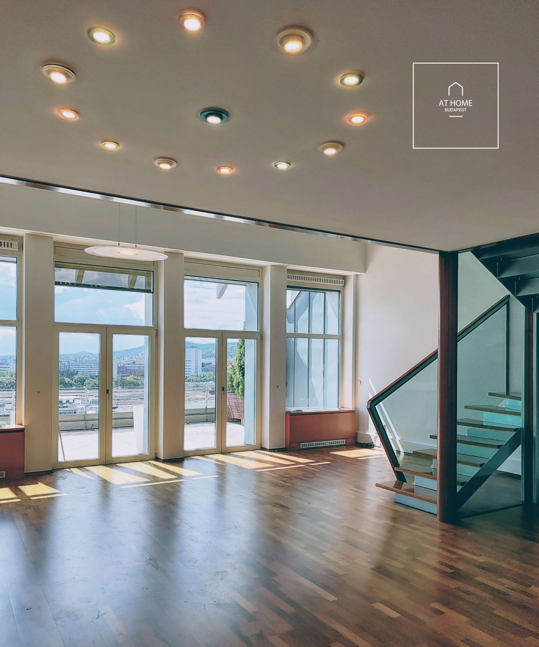 182nm-es 2 hálószobás panorámás lakás IX. kerület, Milleniumi Városrész