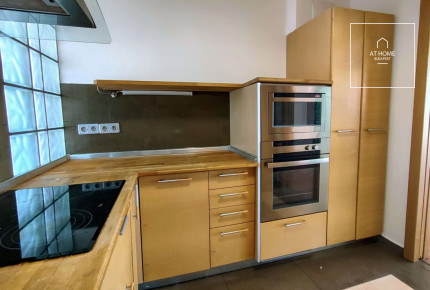 182 sqm panoramic apartment with 2 bedrooms in District IX, Millennial City Center