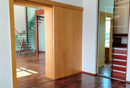 182 sqm panoramic apartment with 2 bedrooms in District IX, Millennial City Center