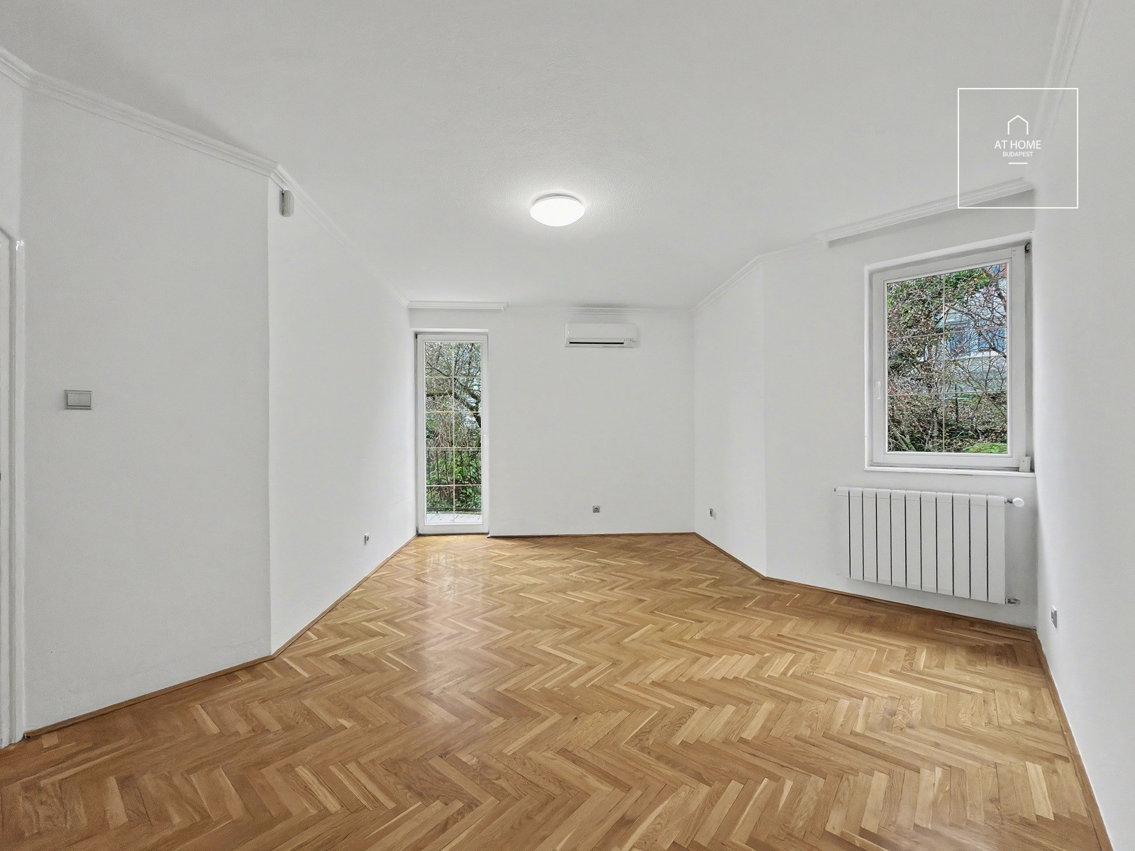 EXKLUZÍV CSALÁDI REZIDENCIA A XII. KERÜLETBEN, KÚTVÖLGYBEN