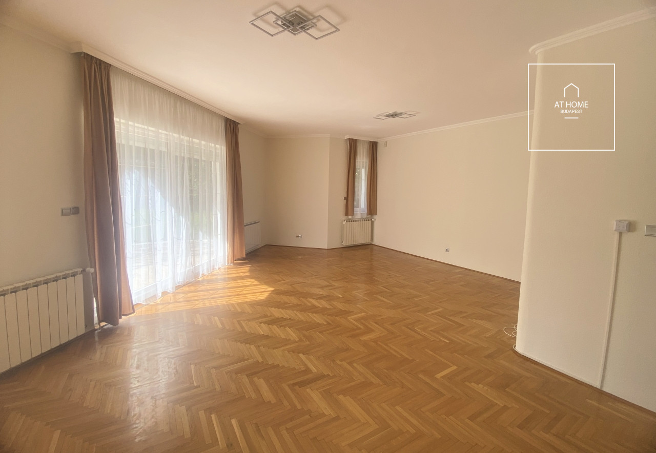 Káprázatos ikerház  Budapest XII. kerület, Kútvölgy