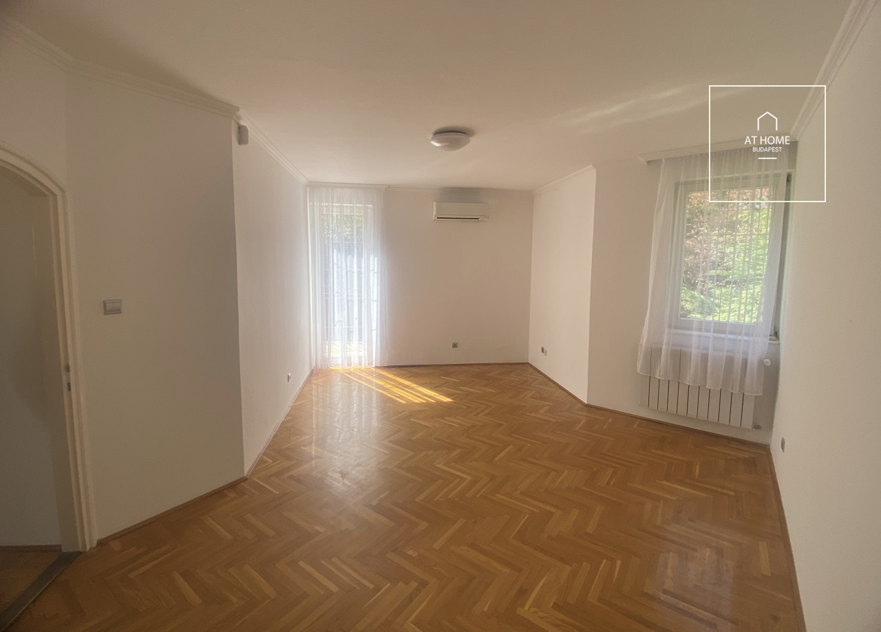 Káprázatos ikerház  Budapest XII. kerület, Kútvölgy