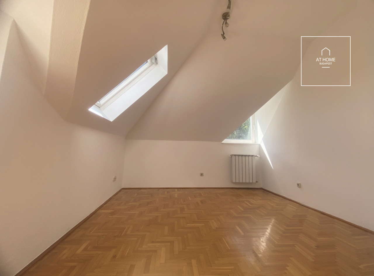 Káprázatos ikerház  Budapest XII. kerület, Kútvölgy