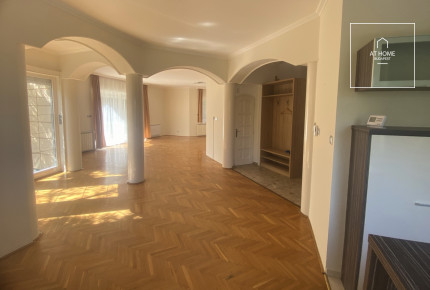 Káprázatos ikerház  Budapest XII. kerület, Kútvölgy