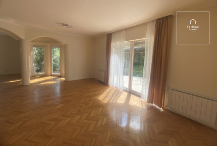 Káprázatos ikerház  Budapest XII. kerület, Kútvölgy