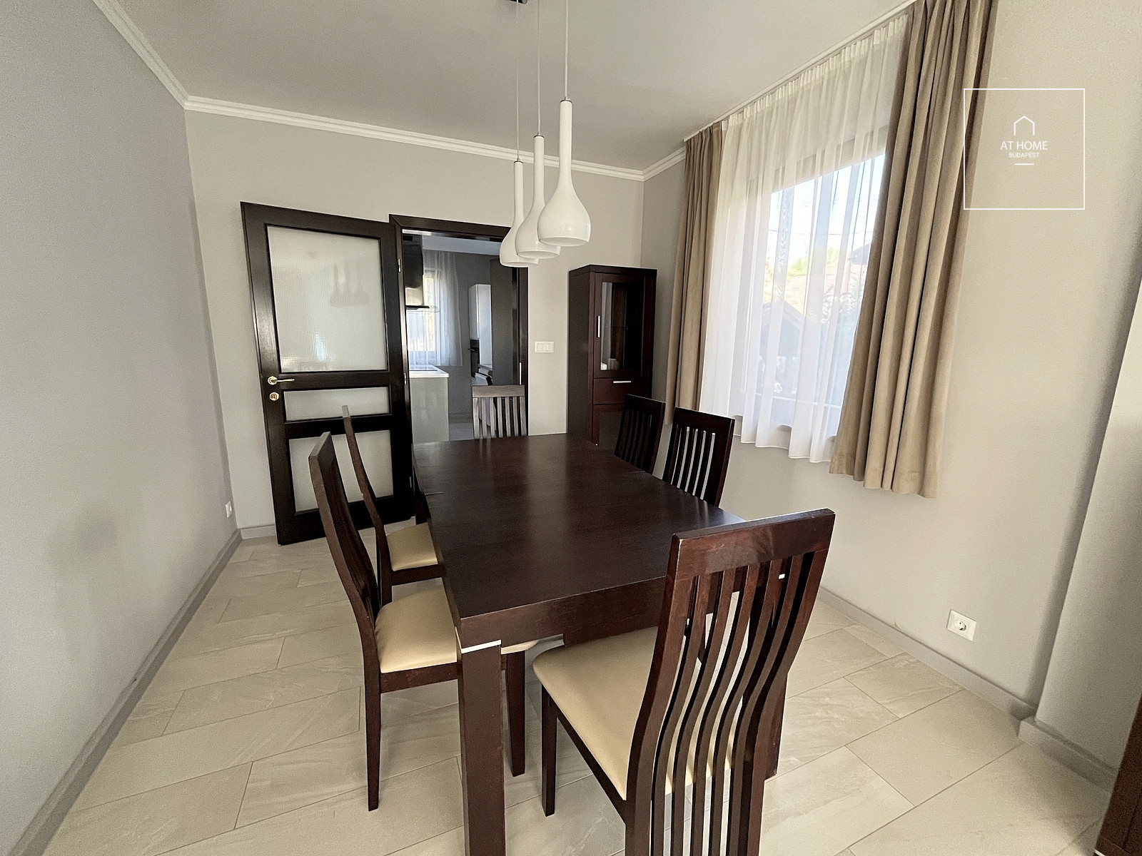 Refurbished family house for rent Budapest II/A Pesthidegkút-Ófalu