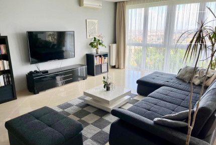 100 sqm 2-bedroom apartment in District II, Rézmál