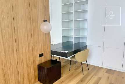 Elegáns, 2 hálószobás luxuslakás kiadó Víziváros szívében