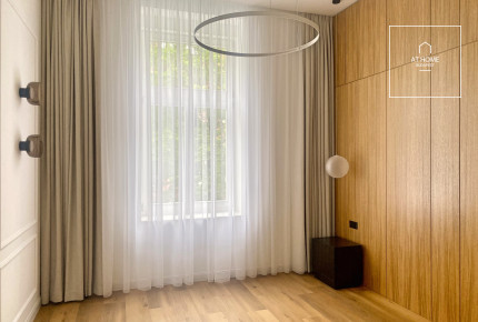 Elegáns, 2 hálószobás luxuslakás kiadó Víziváros szívében