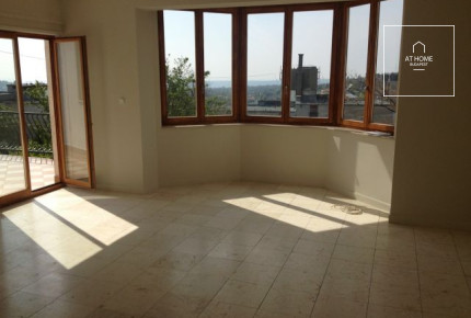 Sunny semi-detached house for rent Budapest XII. district, Orbánhegy