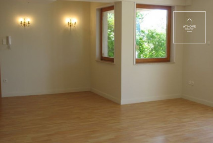Sunny semi-detached house for rent Budapest XII. district, Orbánhegy