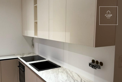 Refurbished 2-bedroom apartment  in district 5, Budapest
