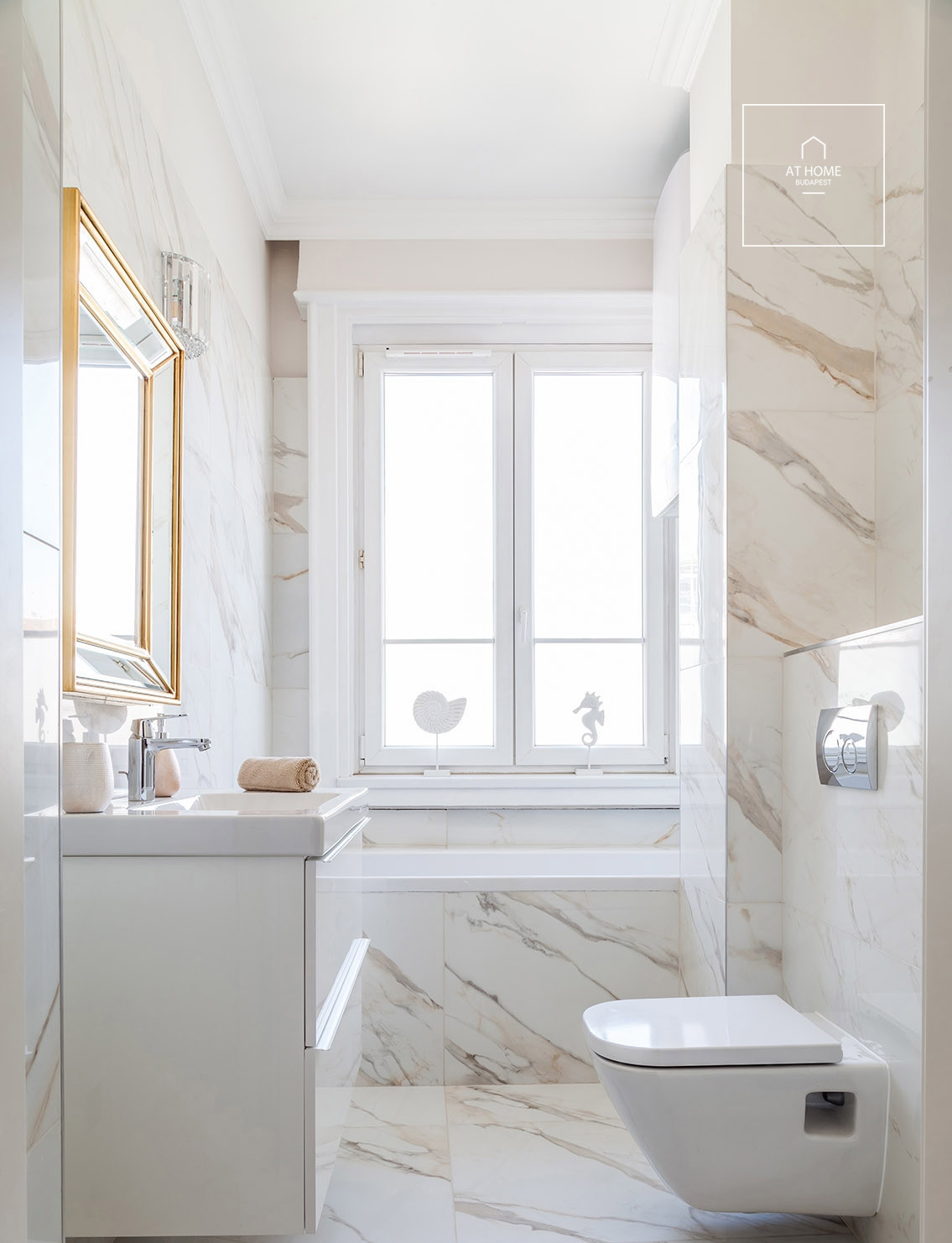 Panoramic two-bedroom premium apartment for rent Budapest II. district Víziváros