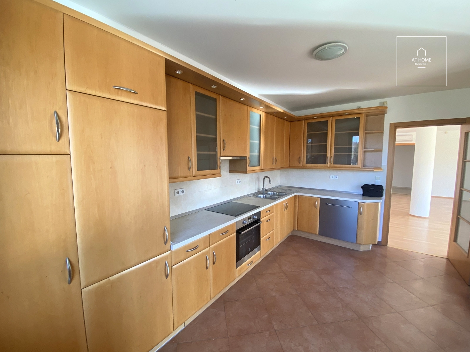 Stunning apartment for rent Budapest II. district, Pasarét