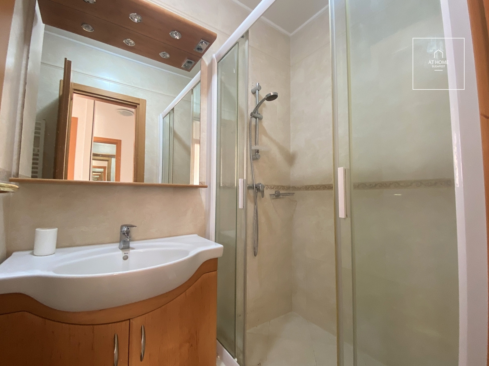 Stunning apartment for rent Budapest II. district, Pasarét