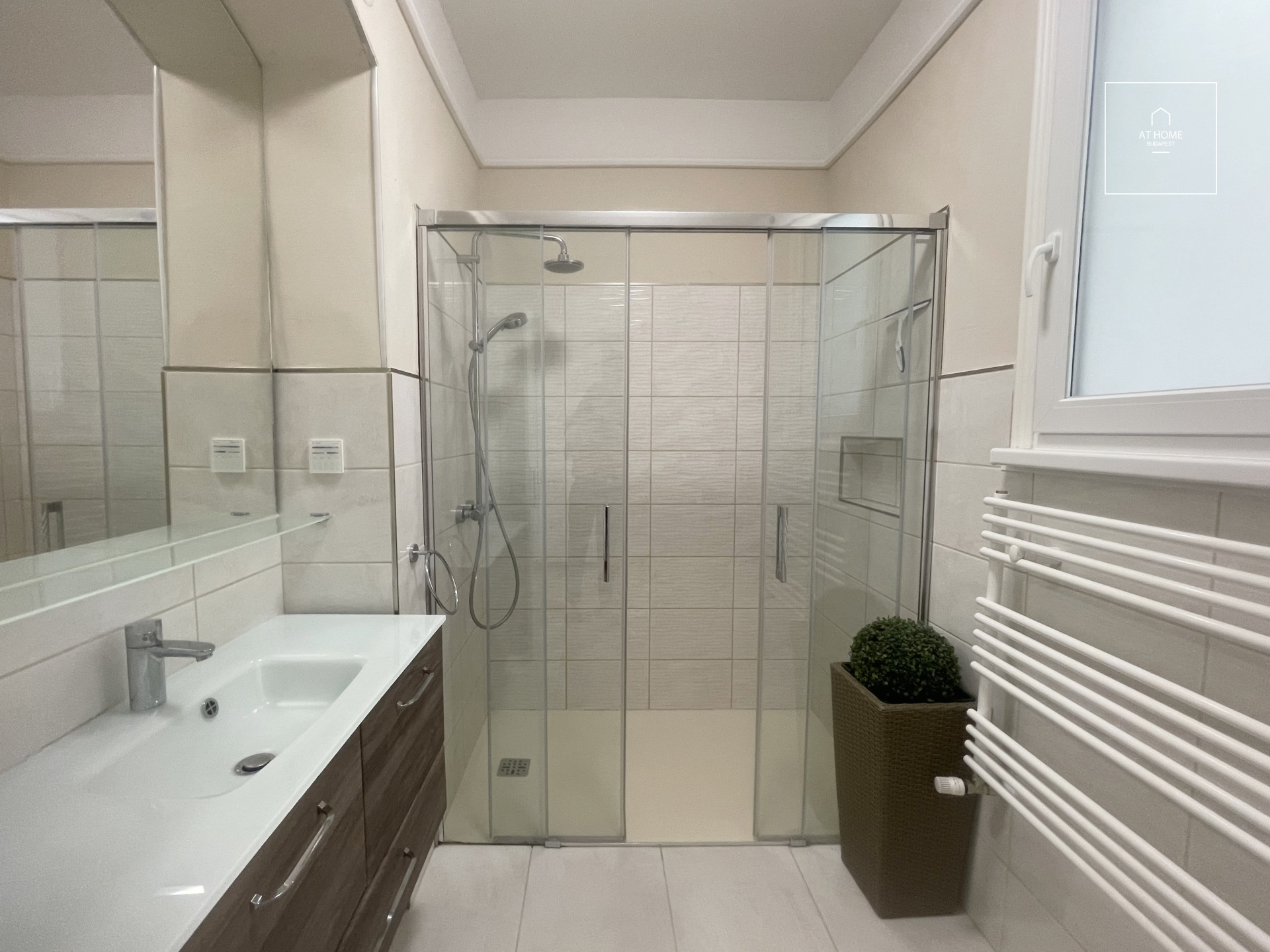 1 Bedroom 1 livingroom exclusive apartment for rent in district XII. of Budapest