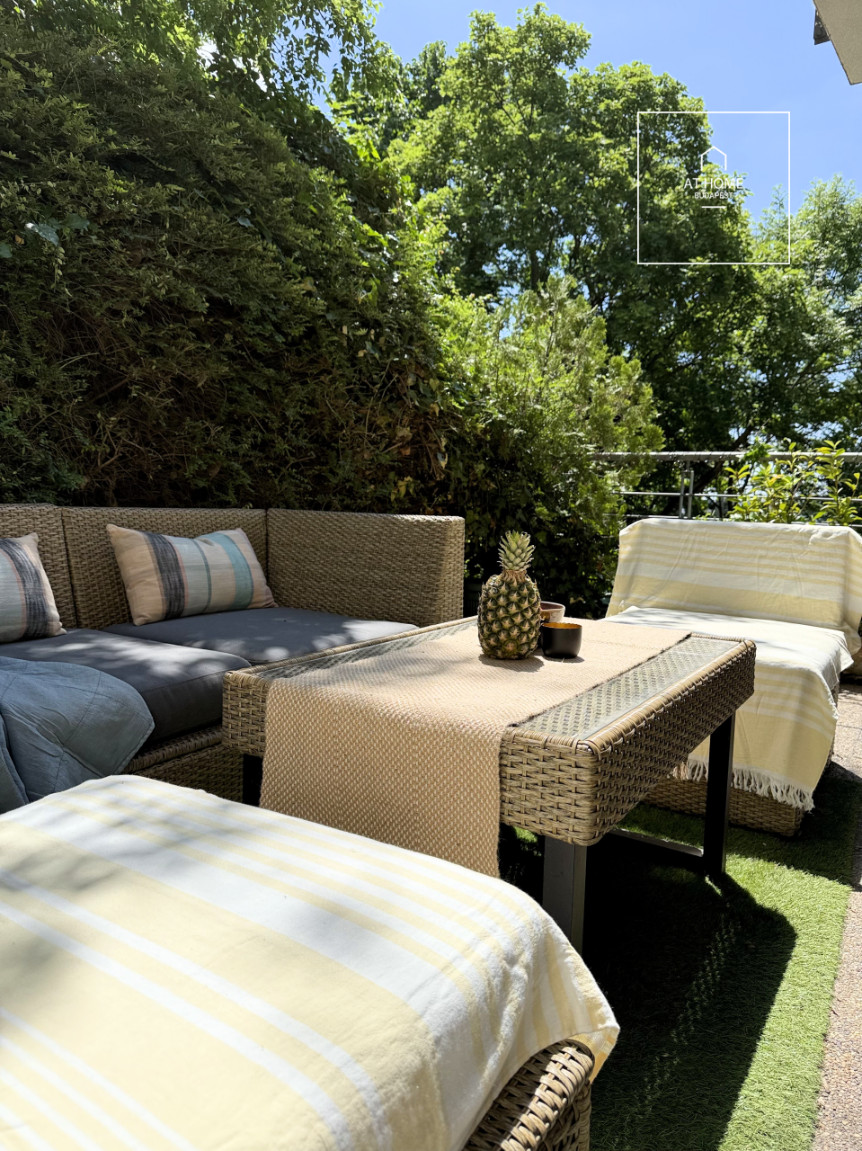 Newly Built 2-Bedroom Apartment with Private Terrace in District XI, Gellérthegy