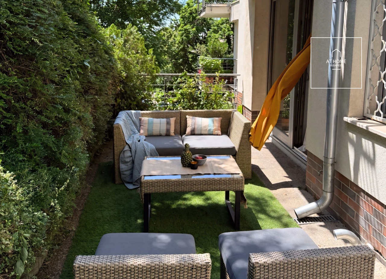 Newly Built 2-Bedroom Apartment with Private Terrace in District XI, Gellérthegy