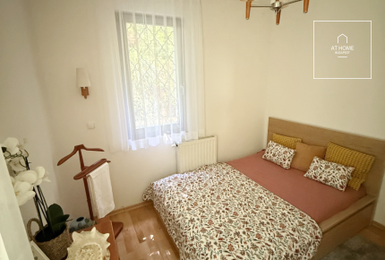 Newly Built 2-Bedroom Apartment with Private Terrace in District XI, Gellérthegy
