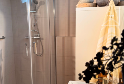 Newly Built 2-Bedroom Apartment with Private Terrace in District XI, Gellérthegy