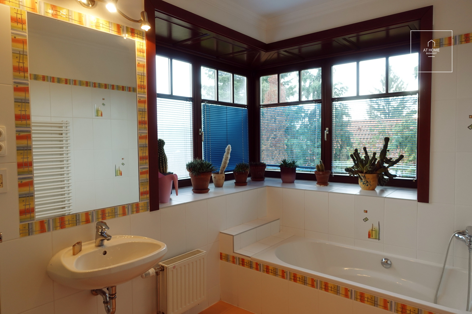 Elegáns önálló családi ház  II/A. kerület, Széphalom