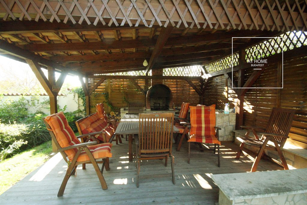 Elegáns önálló családi ház  II/A. kerület, Széphalom