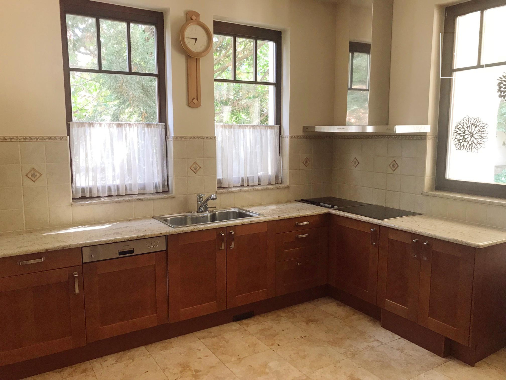 Elegant detached house II/A. district, Széphalom