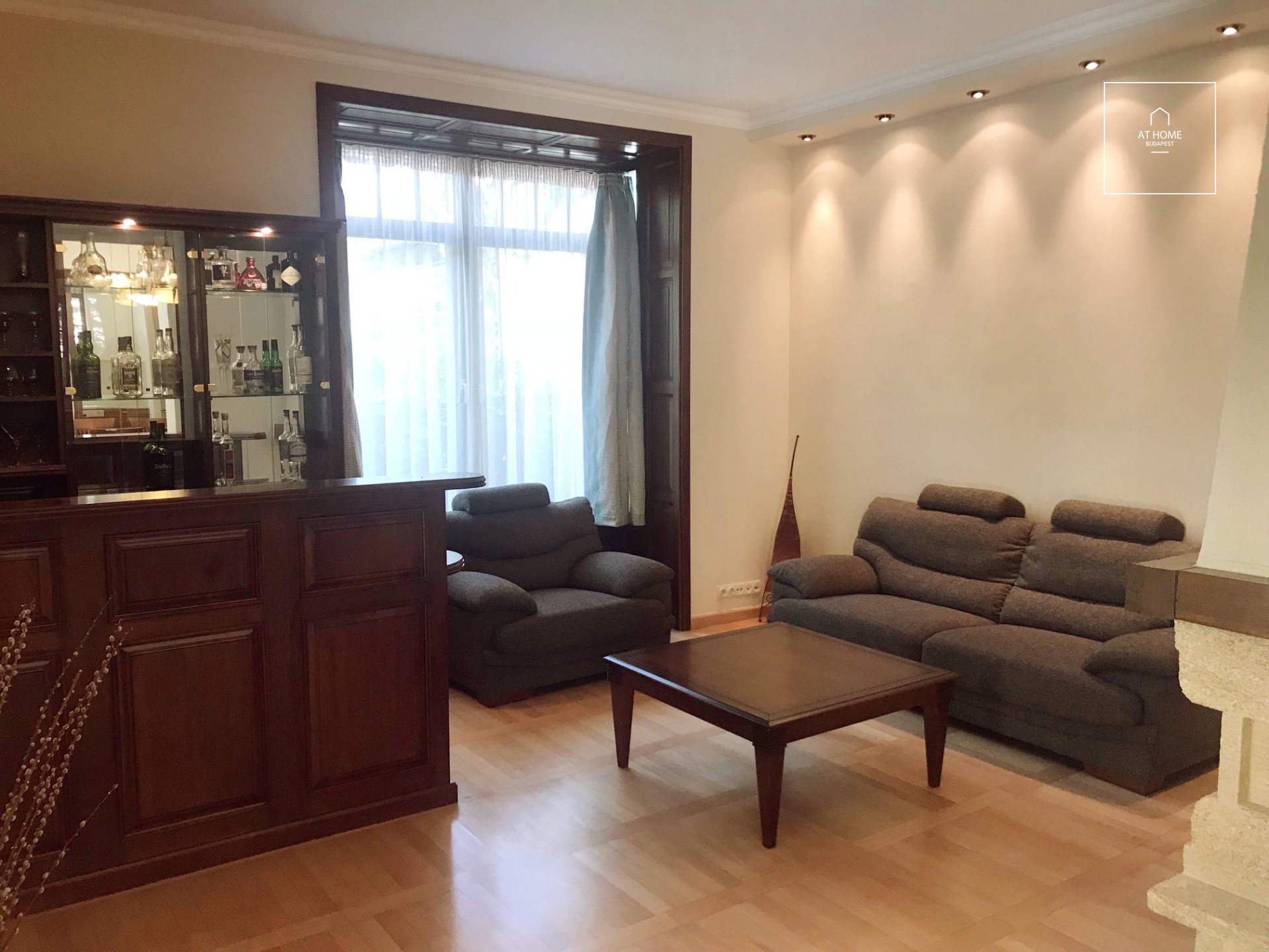 Elegáns önálló családi ház  II/A. kerület, Széphalom